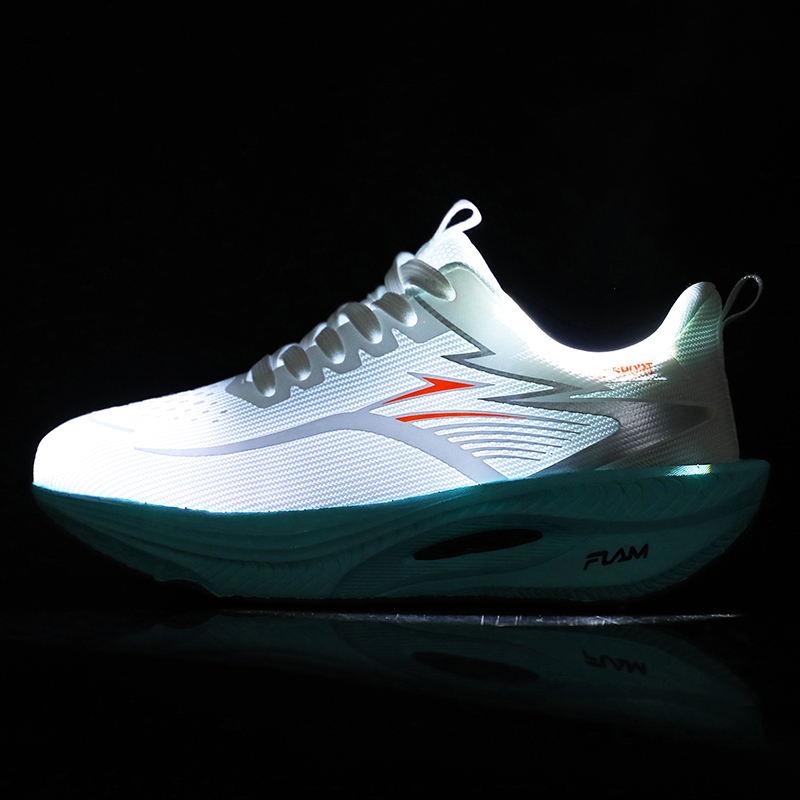 여성용 패셔너블하고 다재다능하며 편안한 충격 흡수 기술 - Running Shoe Carbon 리뷰 및 가격