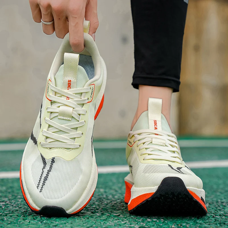 러닝화 카본보드 특수 마라톤 남성 스포츠 통기성 경량  - Running Shoe Carbon 리뷰 및 가격
